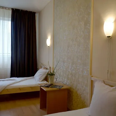 Hotel Sorbona 2*