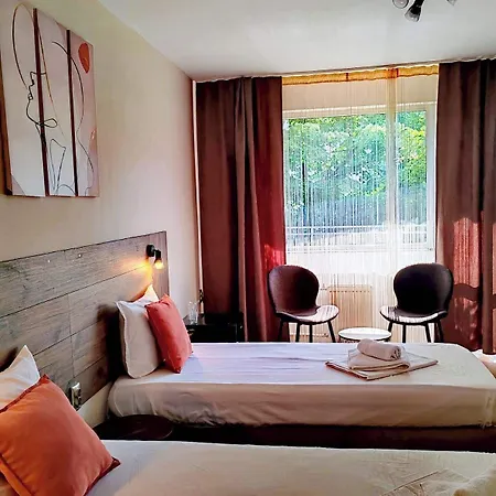 Hotel Sorbona 2*